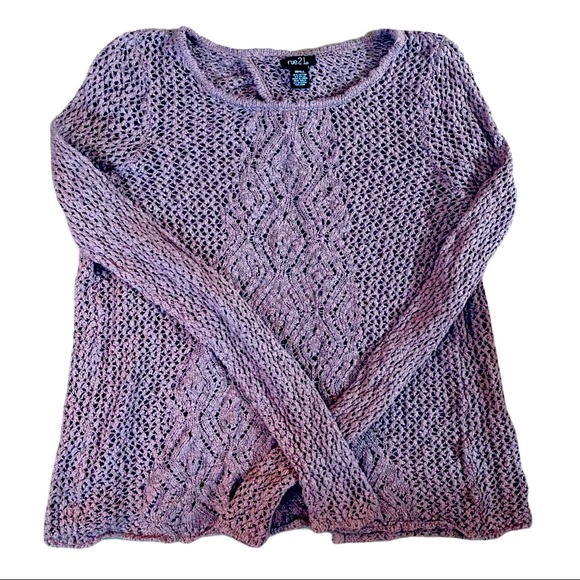 Rue 21 Sweater, Matching Necklace & Spray - Picture 3 of 14